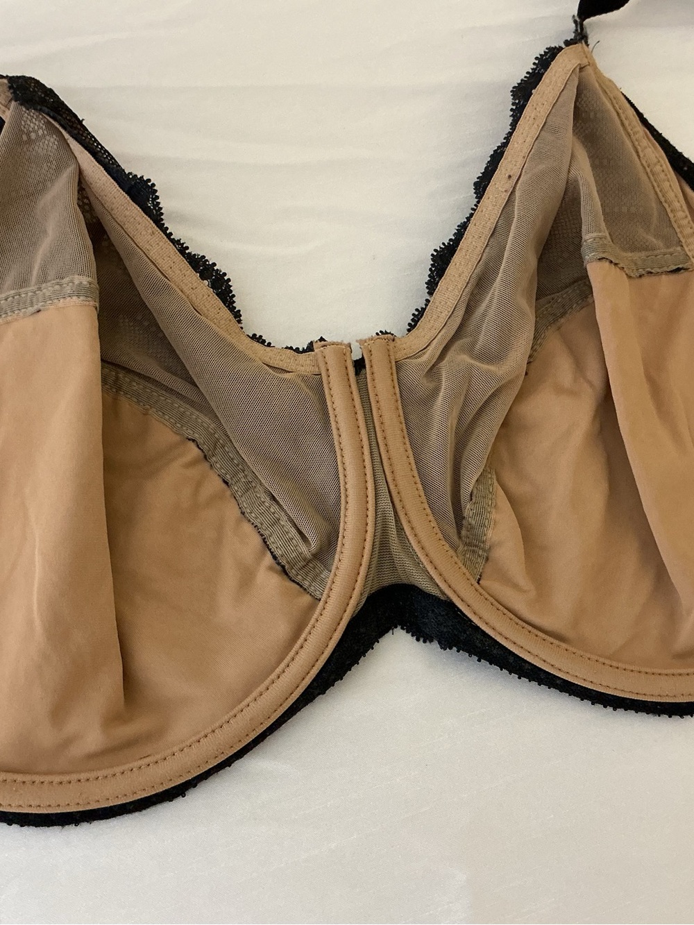 Chantelle Rive Gauche Bra - Picture 7 of 9